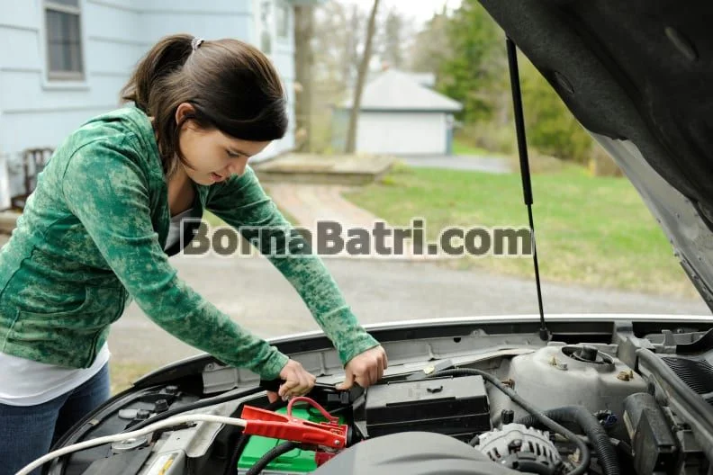نحوه تعویض باتری ماشین