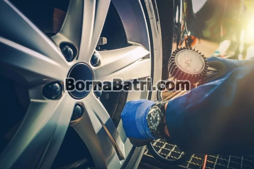 فشار باد لاستیک ها را بررسی کنید